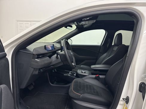 Used 2023 Ford Mustang Mach-E GT image 28