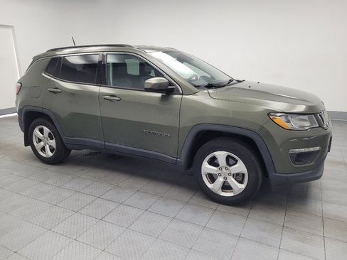 Used 2018 Jeep Compass Latitude AWD/4WD image 11