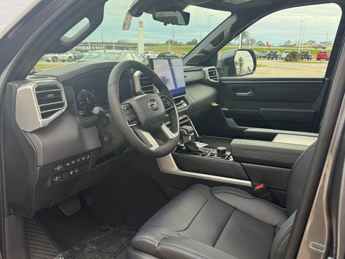 Used 2025 Toyota Tundra Platinum image 13