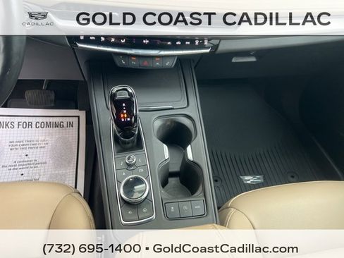Certified 2024 Cadillac XT4 Luxury w/ Cold Weather Package image 24