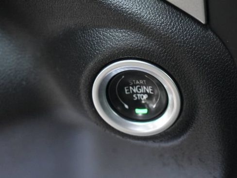 Certified 2022 Chevrolet Silverado 1500 LT AWD/4WD image 30