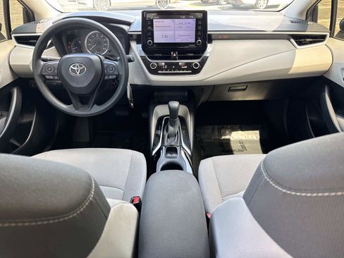 Used 2022 Toyota Corolla LE image 14