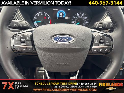 Used 2022 Ford Escape SE w/ SE Sport Appearance Package image 15