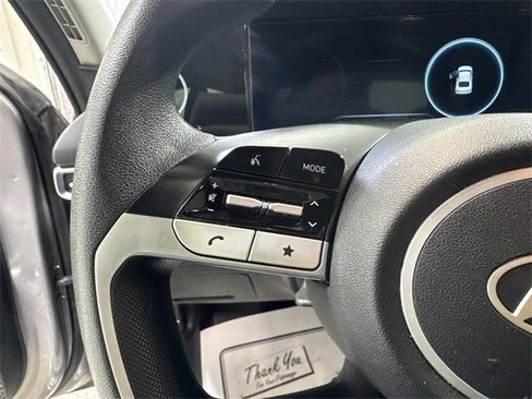 Used 2024 Hyundai Elantra SEL image 8