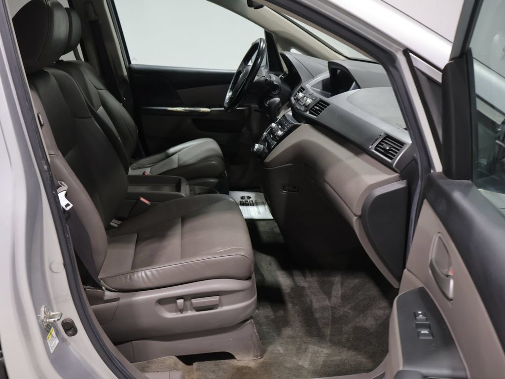 Used 2012 Honda Odyssey Touring image 17