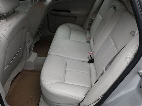 Used 2014 Chevrolet Impala LTZ image 29