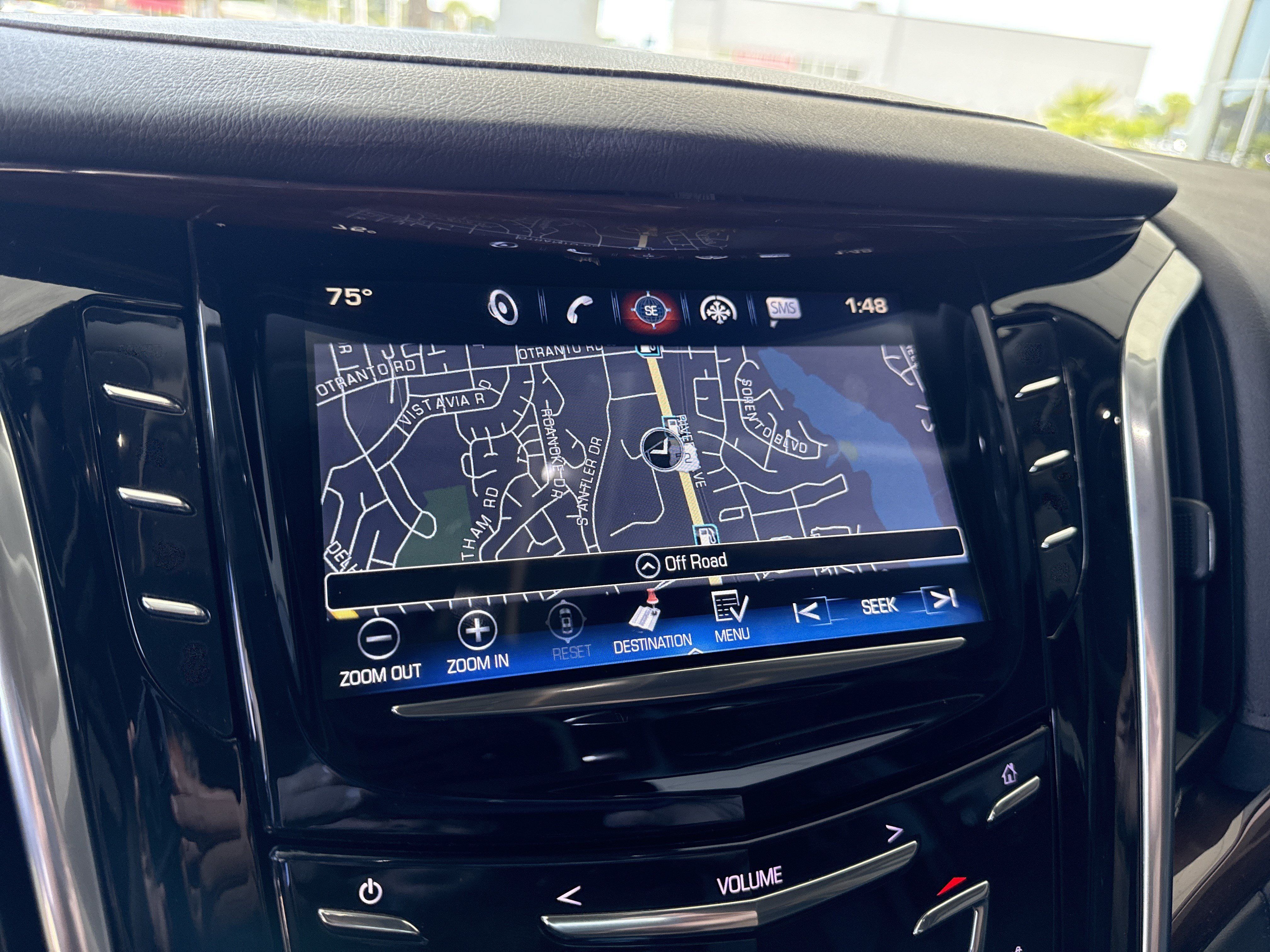 Used 2020 Cadillac Escalade Luxury AWD/4WD image 26