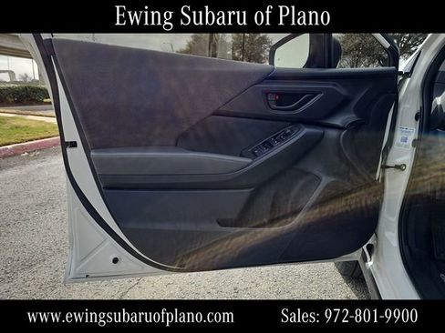 Used 2024 Subaru Crosstrek 2.0i Premium w/ Crosstrek Mirror Package image 10