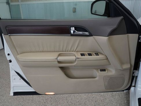 Used 2010 INFINITI M35 w/ Technology Pkg RWD image 30