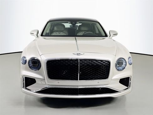 New 2026 Bentley Flying Spur image 2