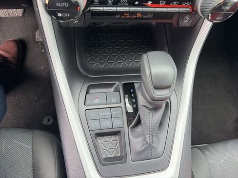 Used 2025 Toyota RAV4 XLE image 12