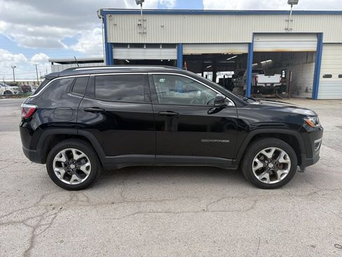 Used 2018 Jeep Compass Limited AWD/4WD image 6