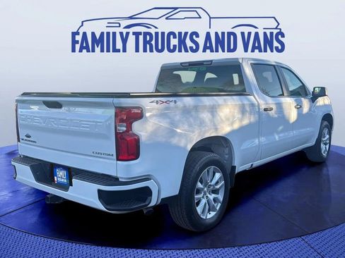 Used 2022 Chevrolet Silverado 1500 Custom w/ Safety Confidence Package image 4