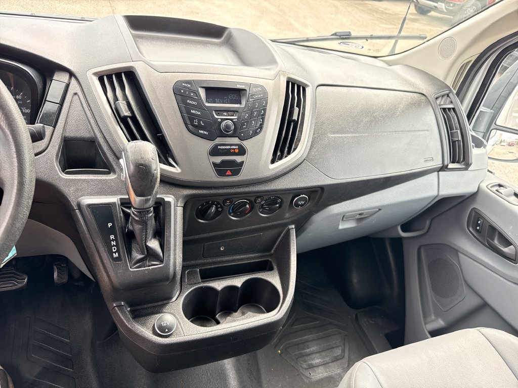 Used 2018 Ford Transit 250 148 High Roof RWD image 18