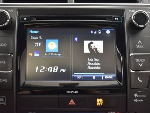 Used 2017 Toyota Camry XSE w/ Moonroof Package image 18