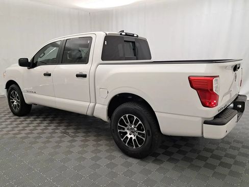 Used 2023 Nissan Titan SV RWD image 6