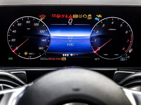 Certified 2024 Mercedes-Benz GLB 250 4MATIC image 21