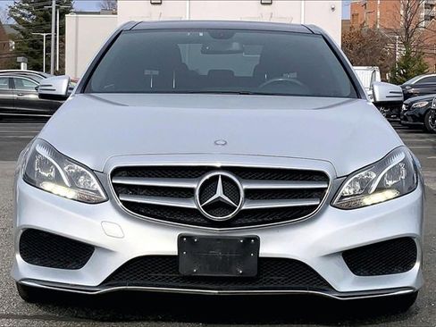 Used 2014 Mercedes-Benz E 350 4MATIC Sedan image 2