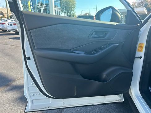 Certified 2023 Nissan Rogue S image 10