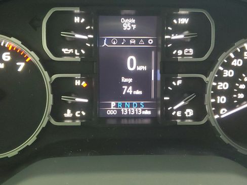 Used 2019 Toyota Tundra Limited w/ Limited Premium Package RWD image 27