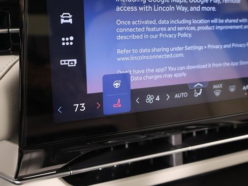 New 2026 Lincoln Nautilus Premier image 7