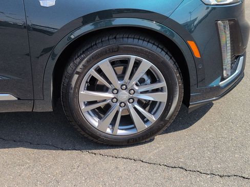 Certified 2024 Cadillac XT6 Premium Luxury w/ Technology Package image 33