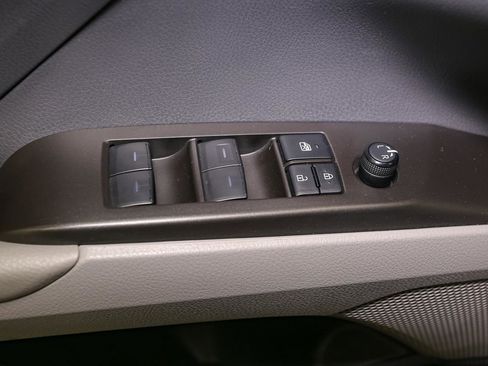 Used 2023 Toyota Camry SE image 41