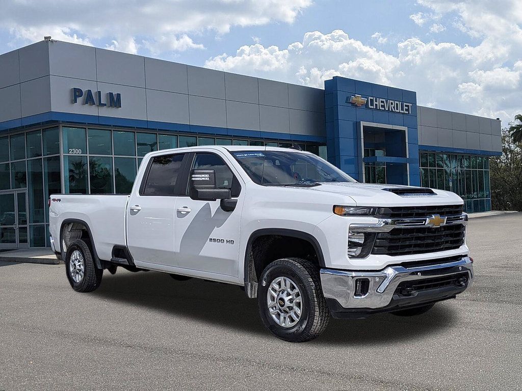 Certified 2025 Chevrolet Silverado 2500 LT w/ Safety Package AWD/4WD image 1