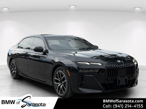 Certified 2024 BMW 760i xDrive AWD/4WD image 1