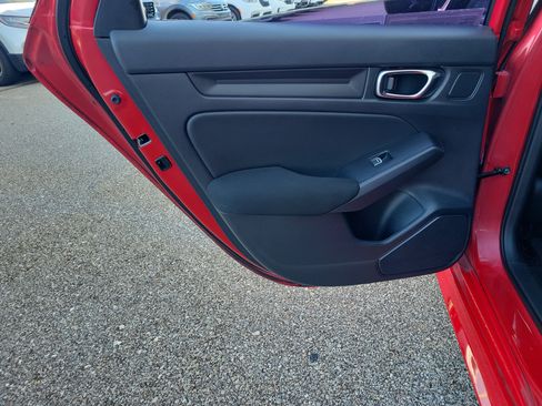 Used 2022 Honda Civic LX image 13