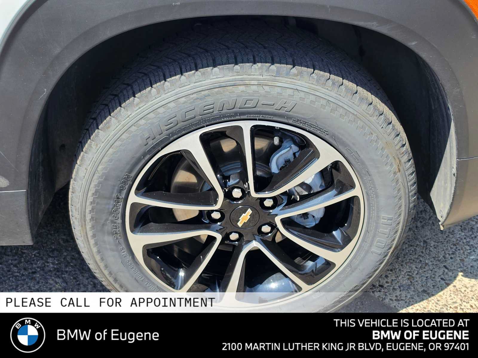 Used 2025 Chevrolet TrailBlazer LT AWD/4WD image 9