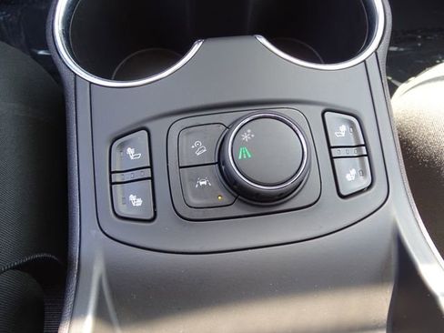 Used 2023 GMC Terrain SLT w/ Elevation Edition FWD image 14