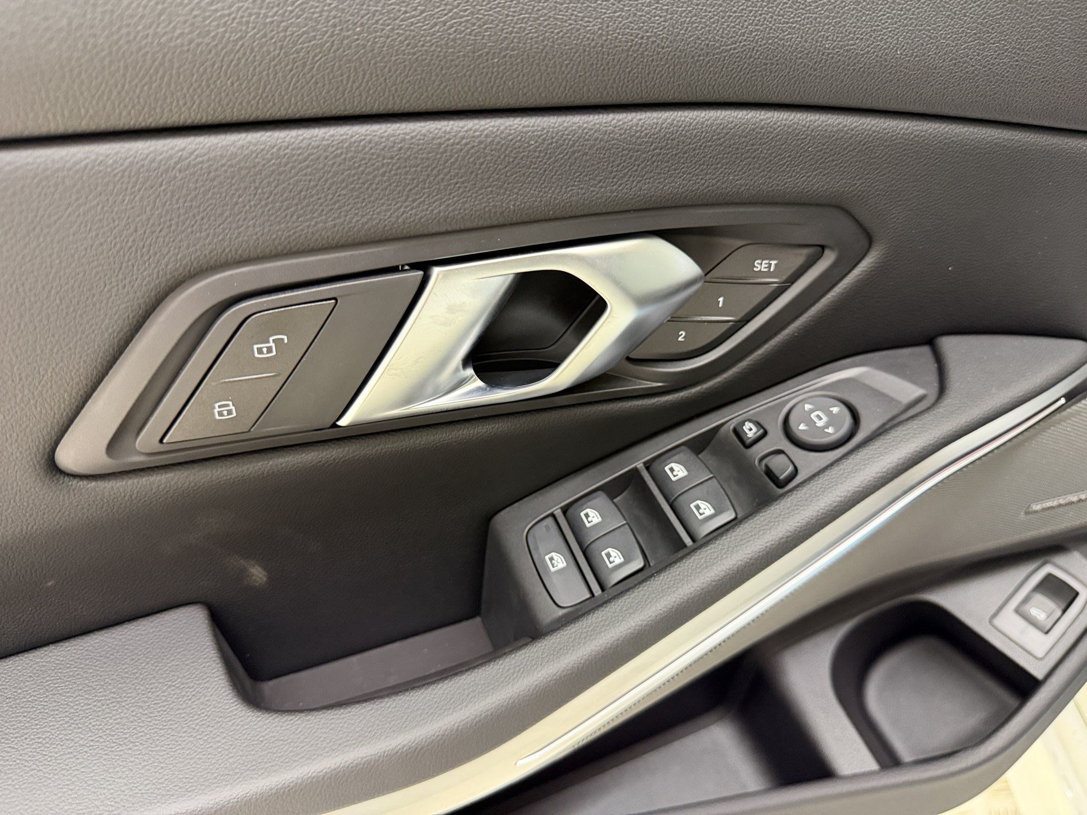 New 2026 BMW 330i Sedan w/ Convenience Package RWD image 26