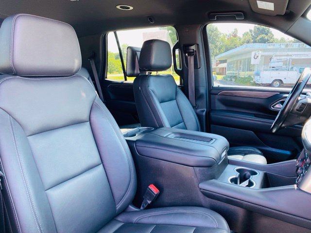 Used 2021 Chevrolet Tahoe Z71 w/ Rear Media and Nav Package AWD/4WD image 28