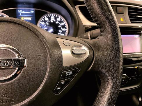 Used 2018 Nissan Sentra SV FWD image 18
