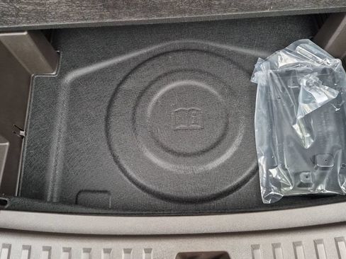 New 2026 GMC Terrain Denali w/ LPO, Floor Liner Package AWD/4WD image 22