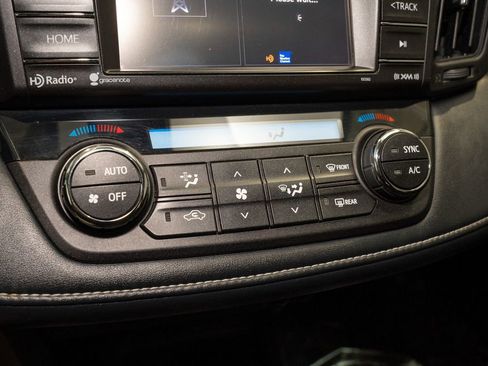 Used 2018 Toyota RAV4 XLE image 14