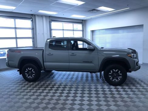 Certified 2023 Toyota Tacoma TRD Off-Road w/ TRD Premium Off Road Package AWD/4WD image 28
