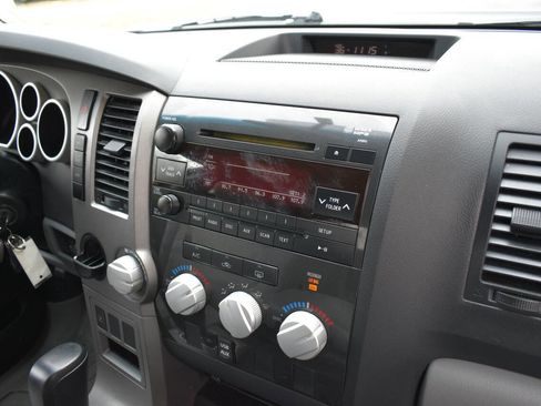 Used 2010 Toyota Tundra Grade 4x2 4dr CrewMax Cab Pick image 24