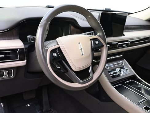 Used 2020 Lincoln Aviator Reserve w/ Equipment Group 202A AWD/4WD image 8