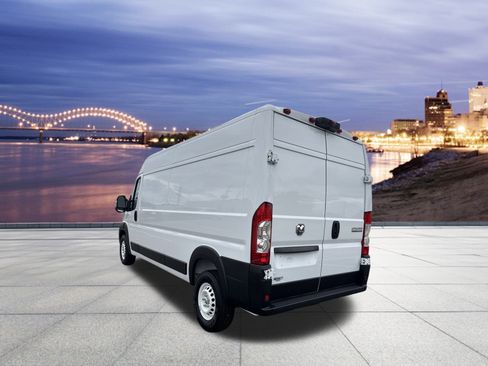 Used 2025 RAM ProMaster 2500 w/ Storage Group image 3