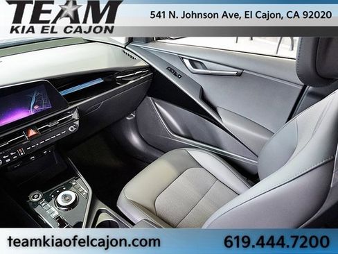 Certified 2025 Kia Niro Wind image 23