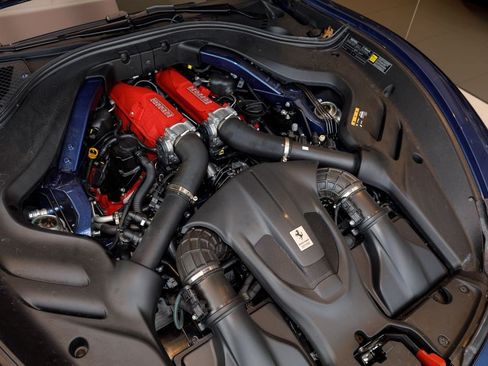 Used 2024 Ferrari Roma RWD image 11