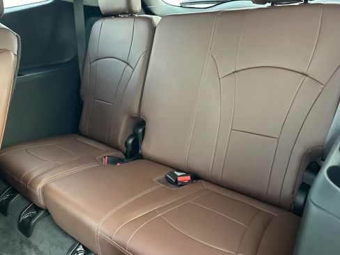 Used 2021 Buick Enclave Avenir w/ Avenir Technology Package image 16