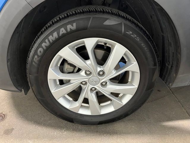 Used 2020 Hyundai Tucson Value w/ Cargo Package FWD image 29