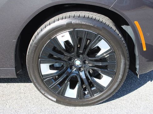 Used 2025 BMW X3 xDrive30i w/ Premium Package image 37