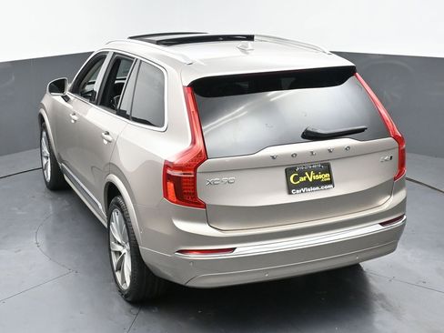 Used 2023 Volvo XC90 B6 Plus image 43