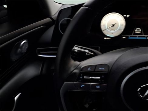 Used 2023 Hyundai Elantra Limited w/ Cargo Package image 13