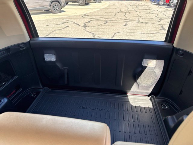 Used 2021 Toyota 4Runner SR5 Premium w/ Moonroof Package AWD/4WD image 11
