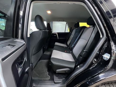 Used 2015 Toyota 4Runner SR5 RWD image 21